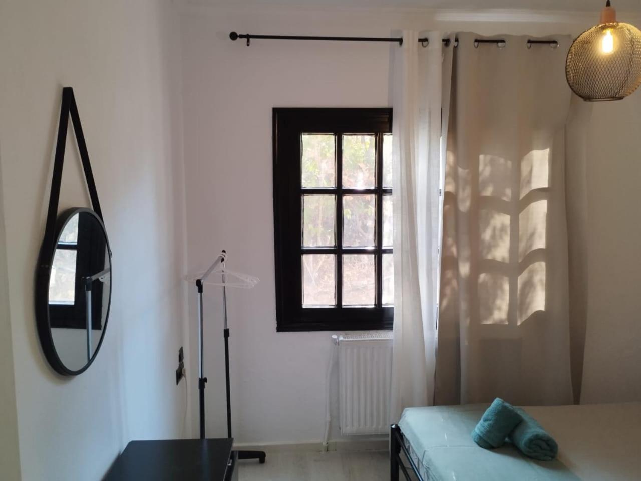 Black N' White Cozy Housegarden Alexandroúpoli Extérieur photo
